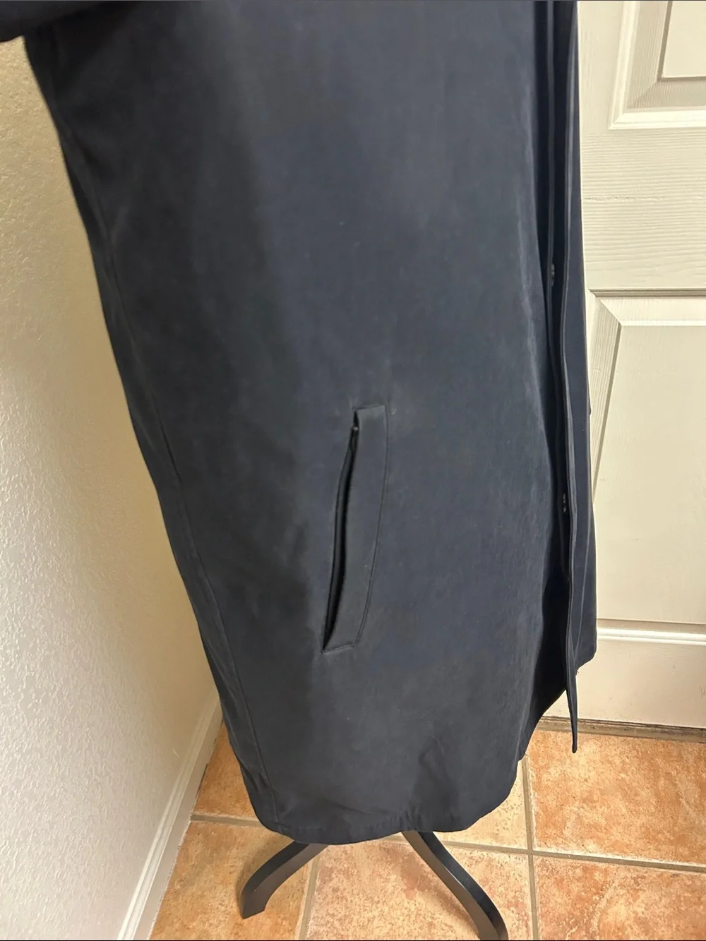 Duomo Couture Large black polyester/nylon blend with detachable liner